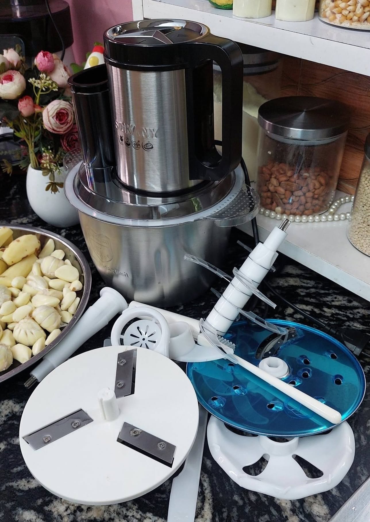 Sokany 8 in 1 Wonder Chopper SK-06019A (3.5L) with Vegetable Peeler & Dough Kneader - Image 2